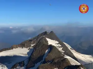 scarica di sassi e ghiaccio su due alpinisti sul pizzo painale