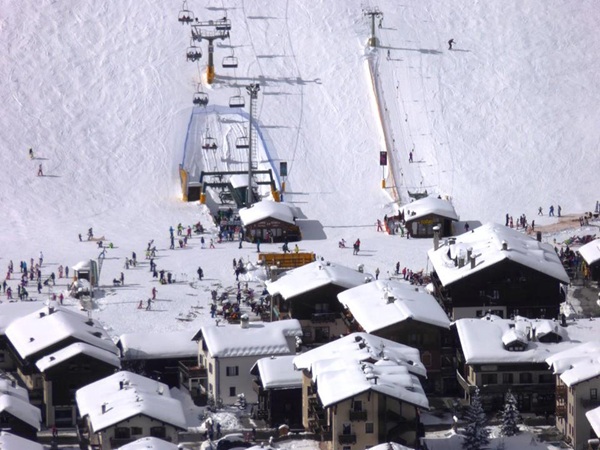 se l'informazione televisiva non informa