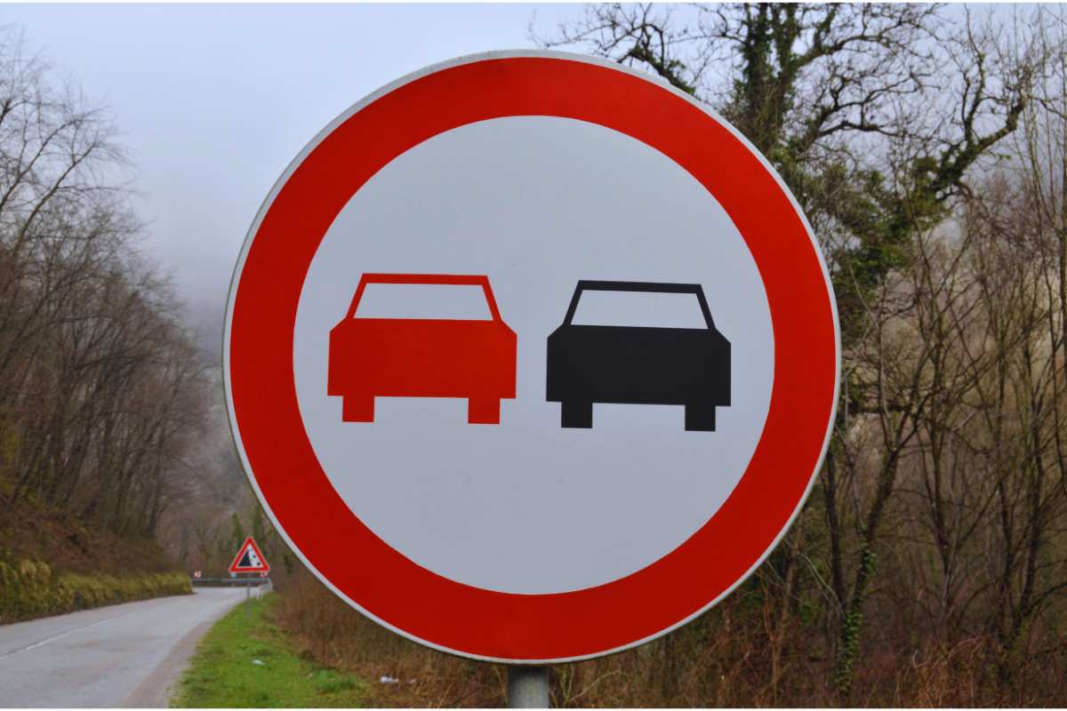 Sorpassi vietati: triplicati i controlli con il sorpassometro|Sorpassi vietati: triplicati i controlli con il sorpassometro