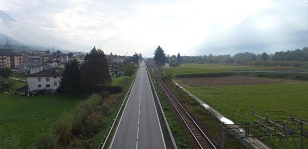 statale 38 12 telecamere contro l'abbandono dei rifiuti