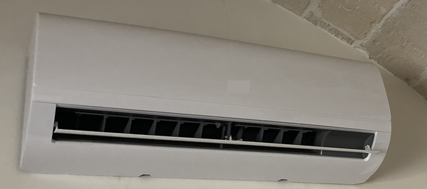 tenere acceso il condizionatore di notte fa male alla salute