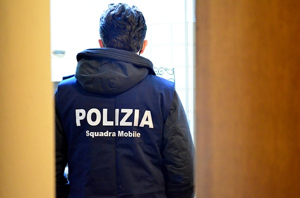 tentato furto e brutale aggressione foglio di via per due giovani