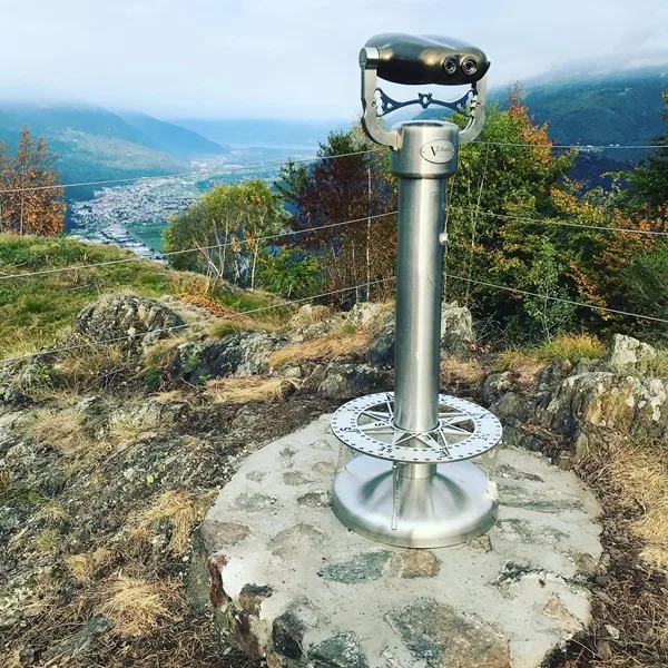 un binocolo panoramico sulla bassa valtellina