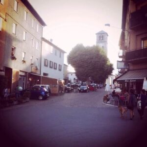 viabilità estiva nel centro di teglio