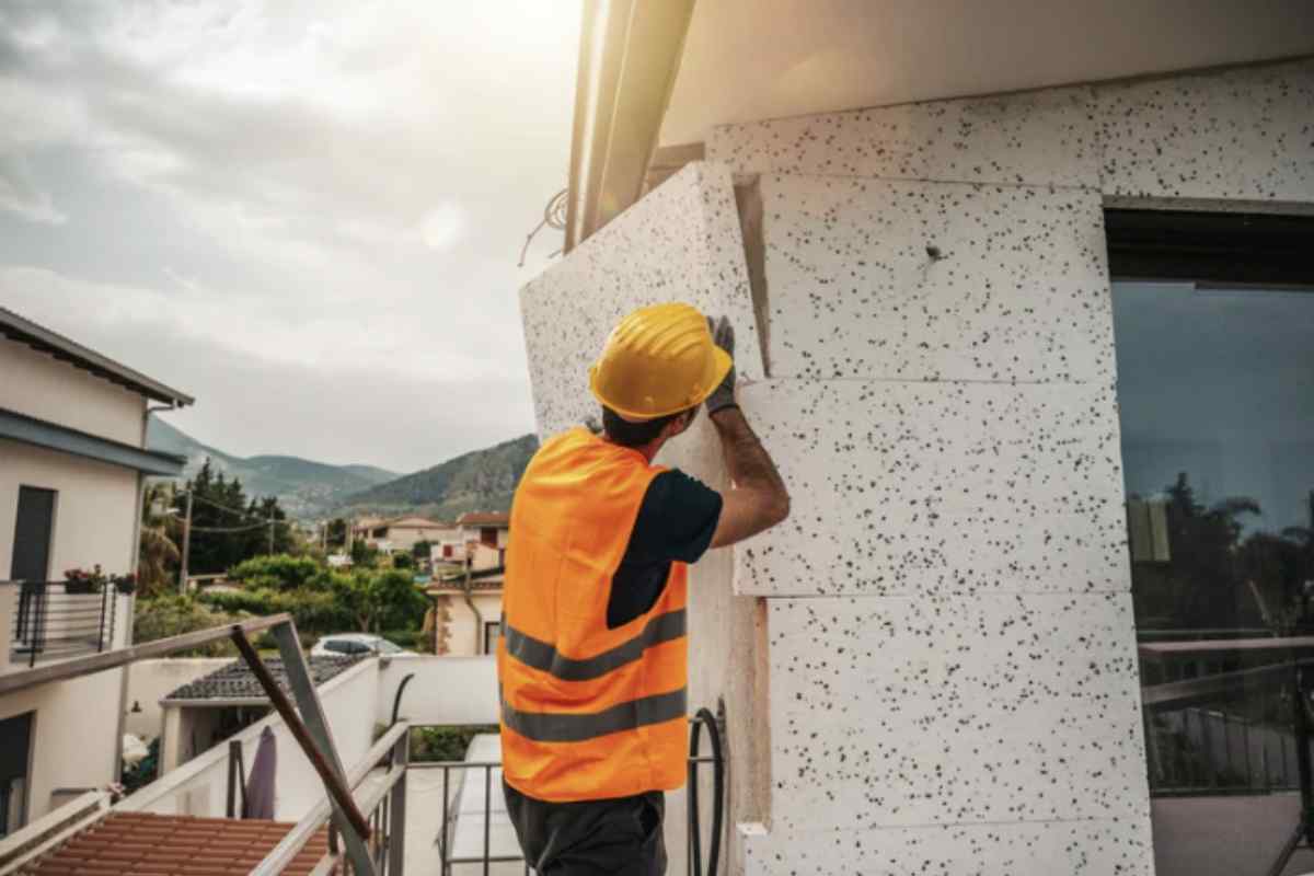 Cappotto termico In alcune circostanze, questo sistema può essere associato all’insorgenza di muffa all’interno delle abitazioni,