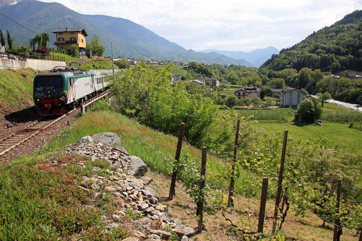 Disservizi linea ferroviaria Milano Tirano