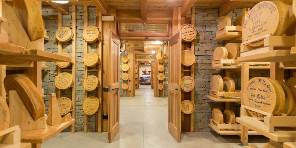 Storia Bitto DOP La storia del Bitto tagliata a fette, ma la tradizione non perde mai il sapore