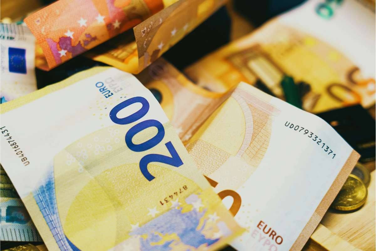 arrivano 500 euro sulla carta INPS