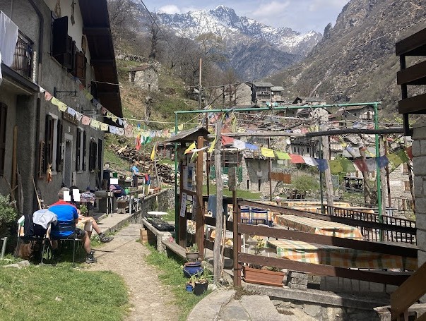 il villaggio di pietra che non conosce le auto