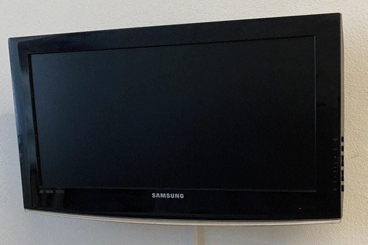 televisione sempre accesa