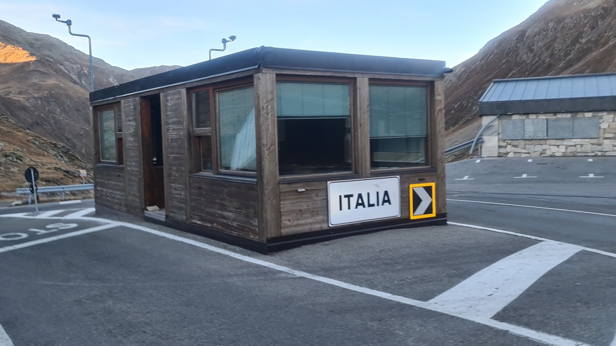 villaggio isolato Lombardia