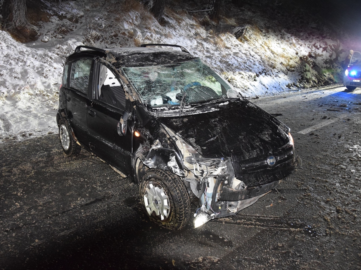 Sbanda e si ribalta a Sils im: il test dell'etilometro era positivo notizie engadina