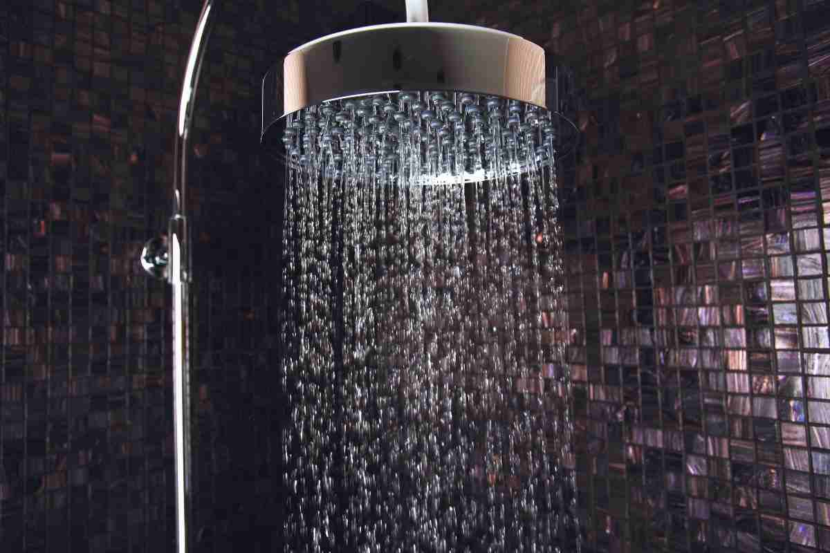 doccia rischio di batteri nella doccia