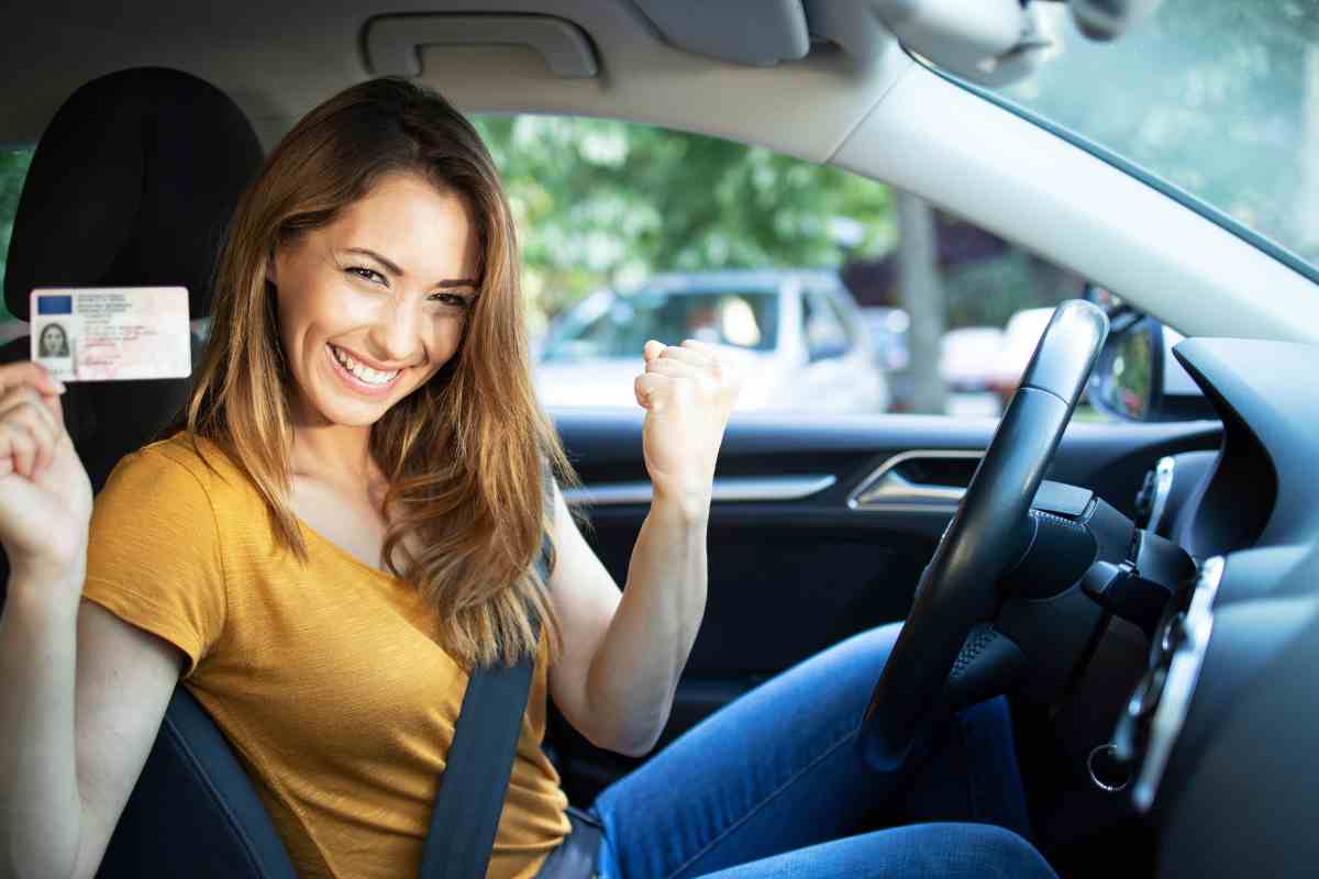 Per prendere la patente, è obbligatorio dal 1 gennaio