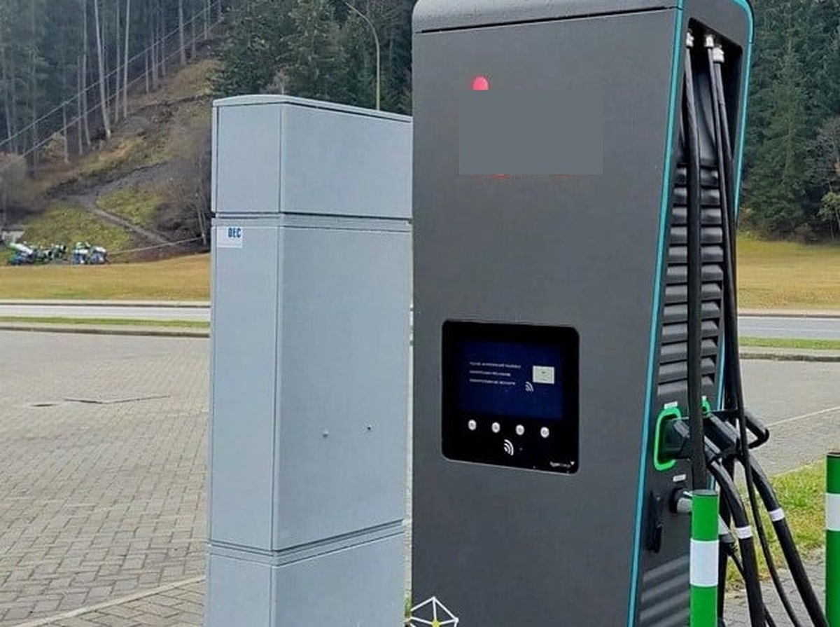 sostituzione batteria auto elettrica