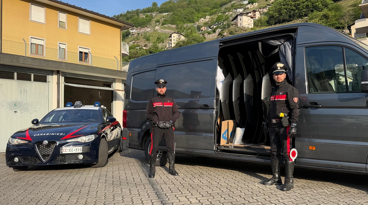 Mantello. 2 arresti in flagranza per furto aggravato in concorso