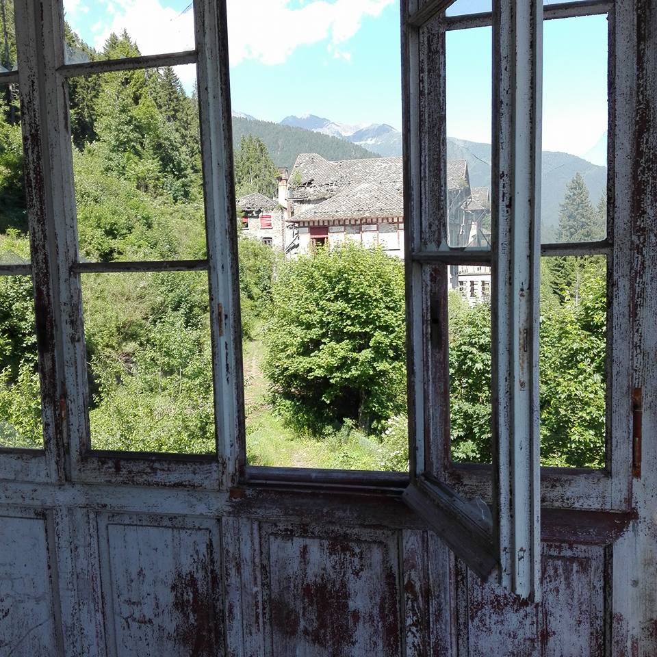 gioiello liberty dimenticato e abbandonato