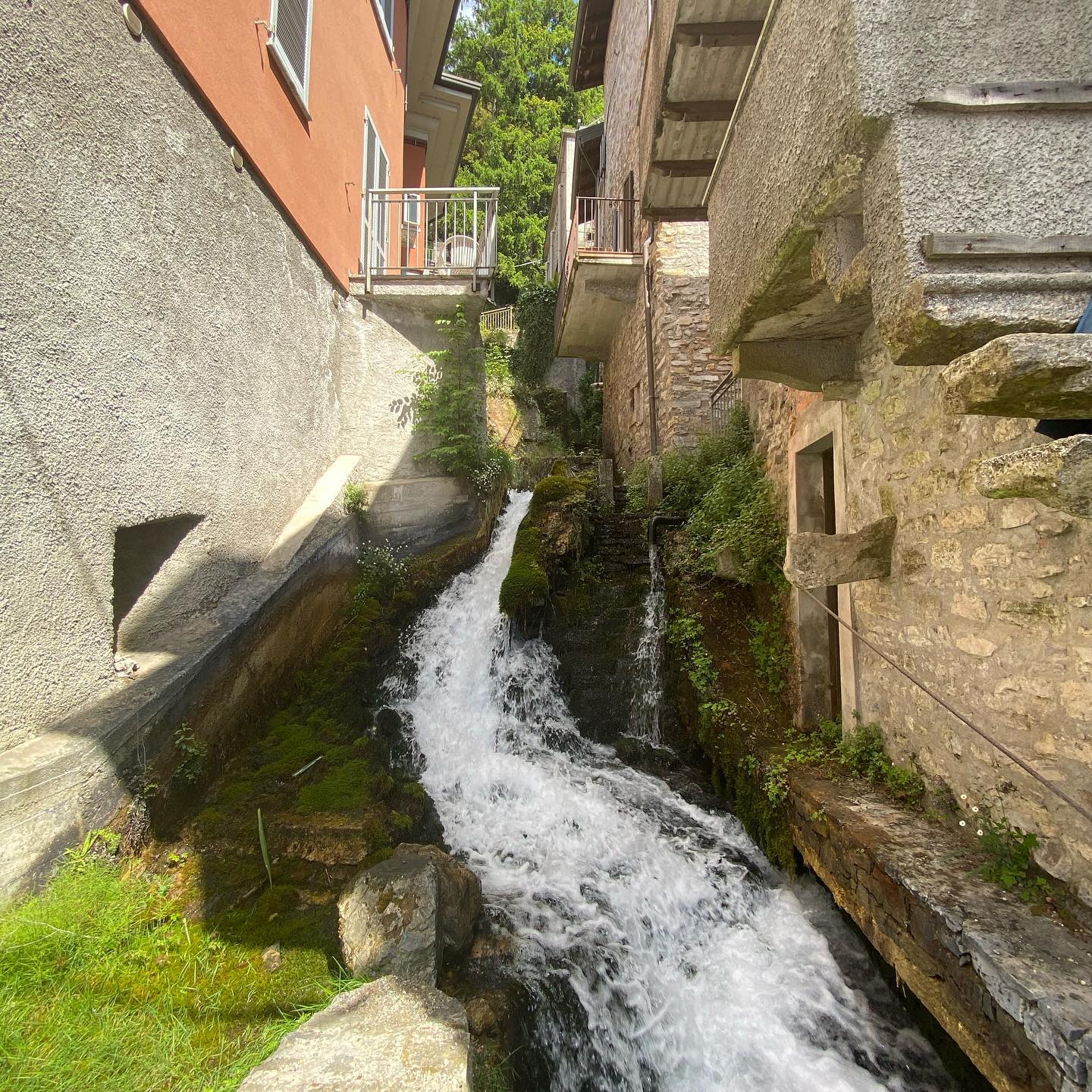 fiume misterioso