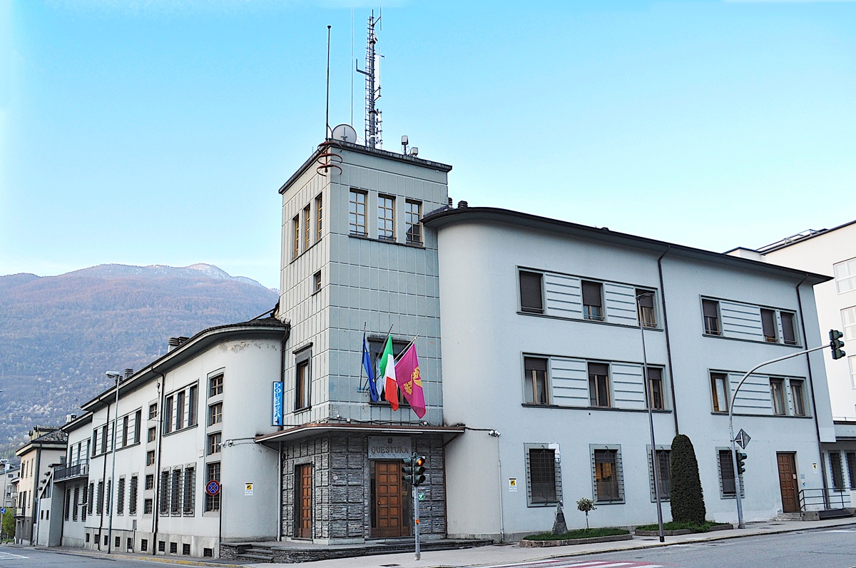 questura sondrio