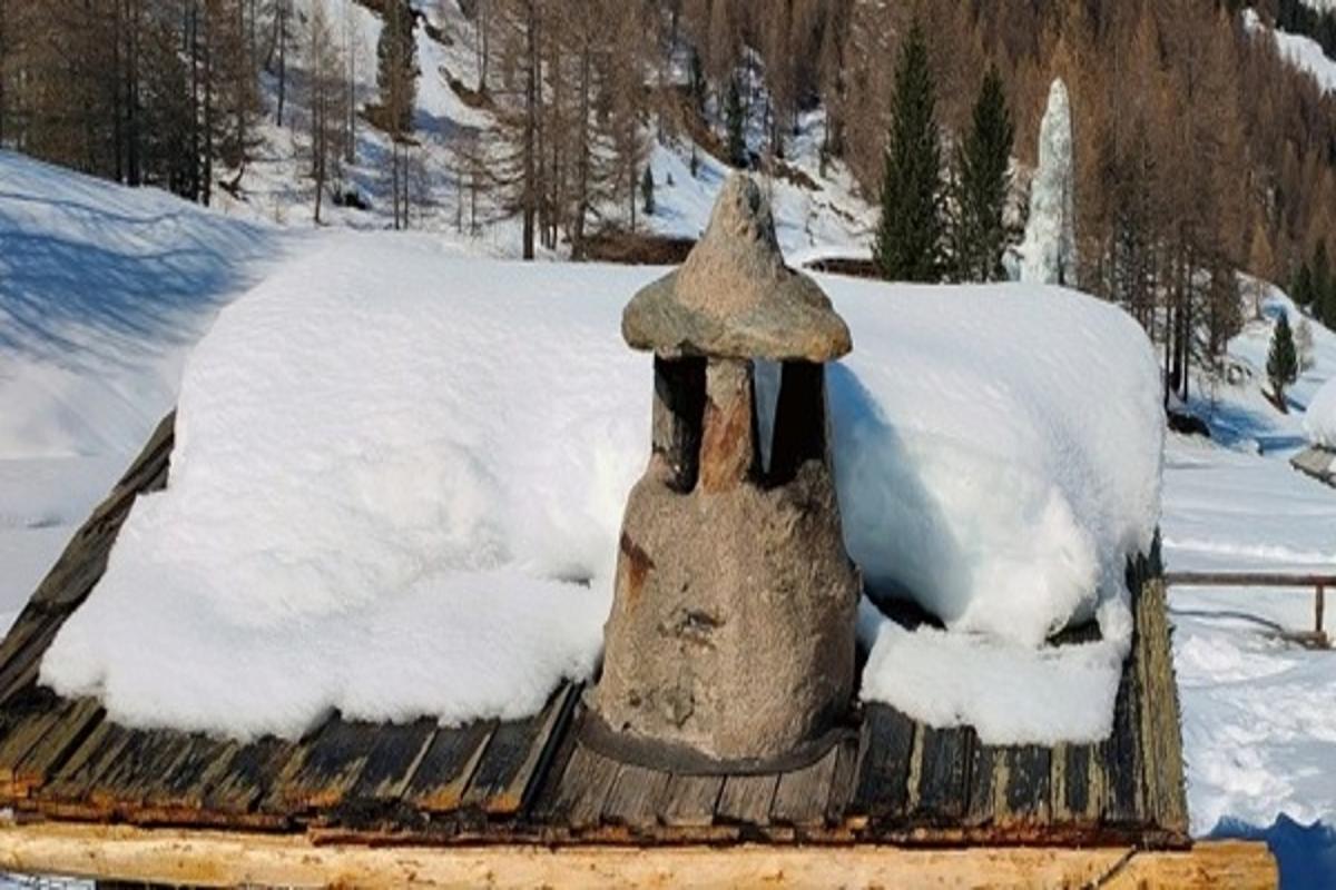 Vecchia stufa a legna