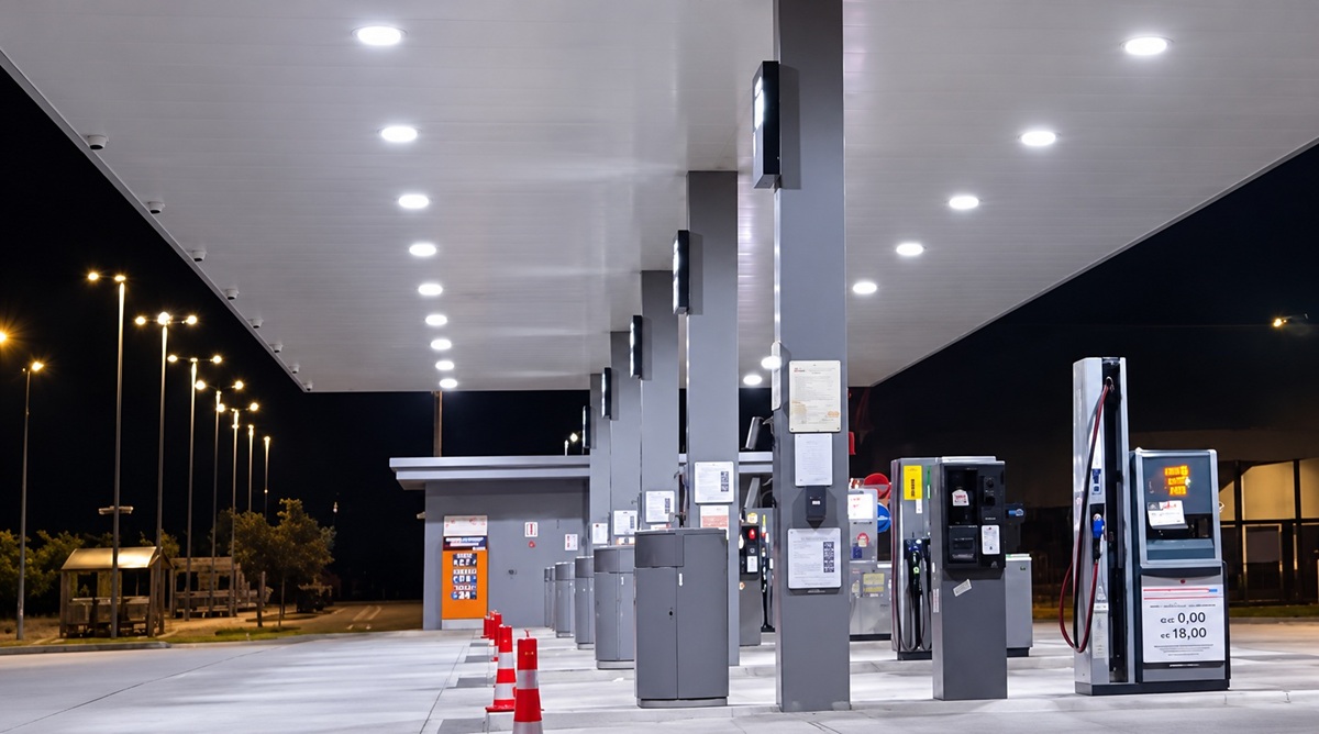 benzina di notte